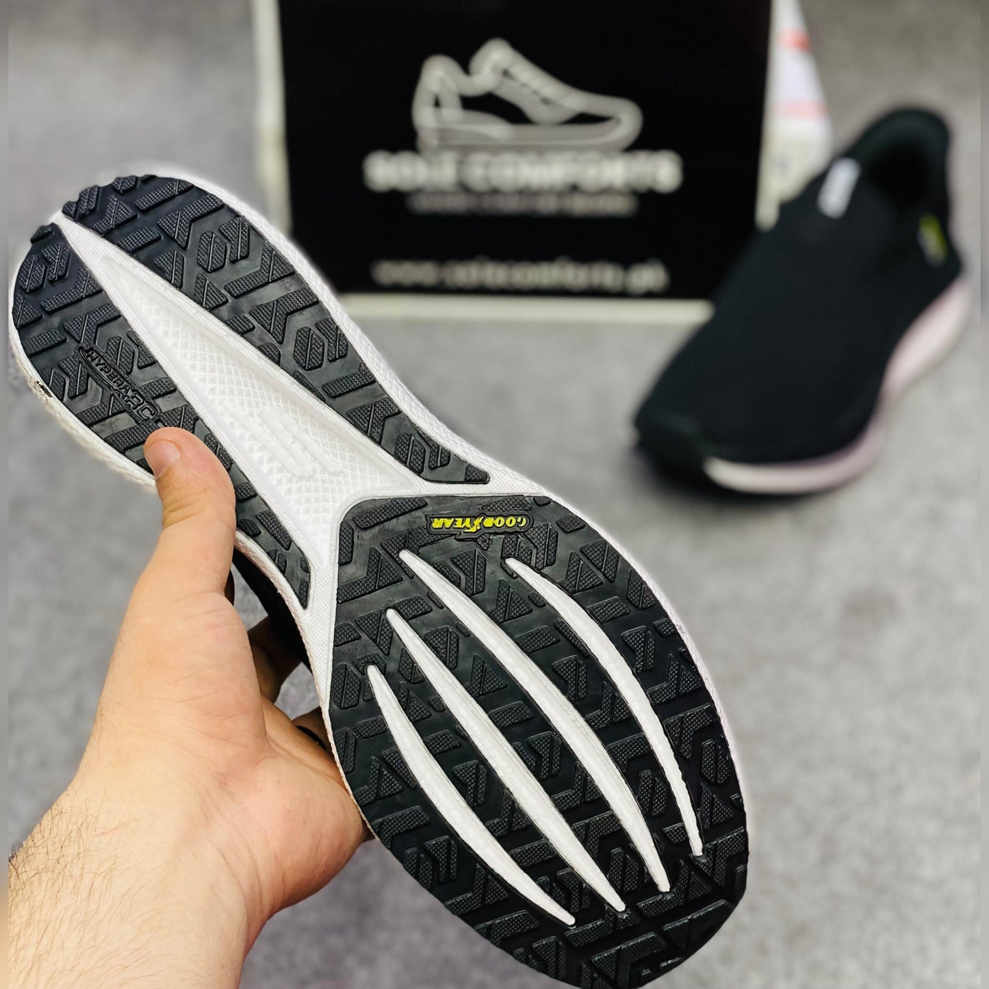 Skecherrs Hyper Burst Pro Slip Ins (BLACK & WHITE)