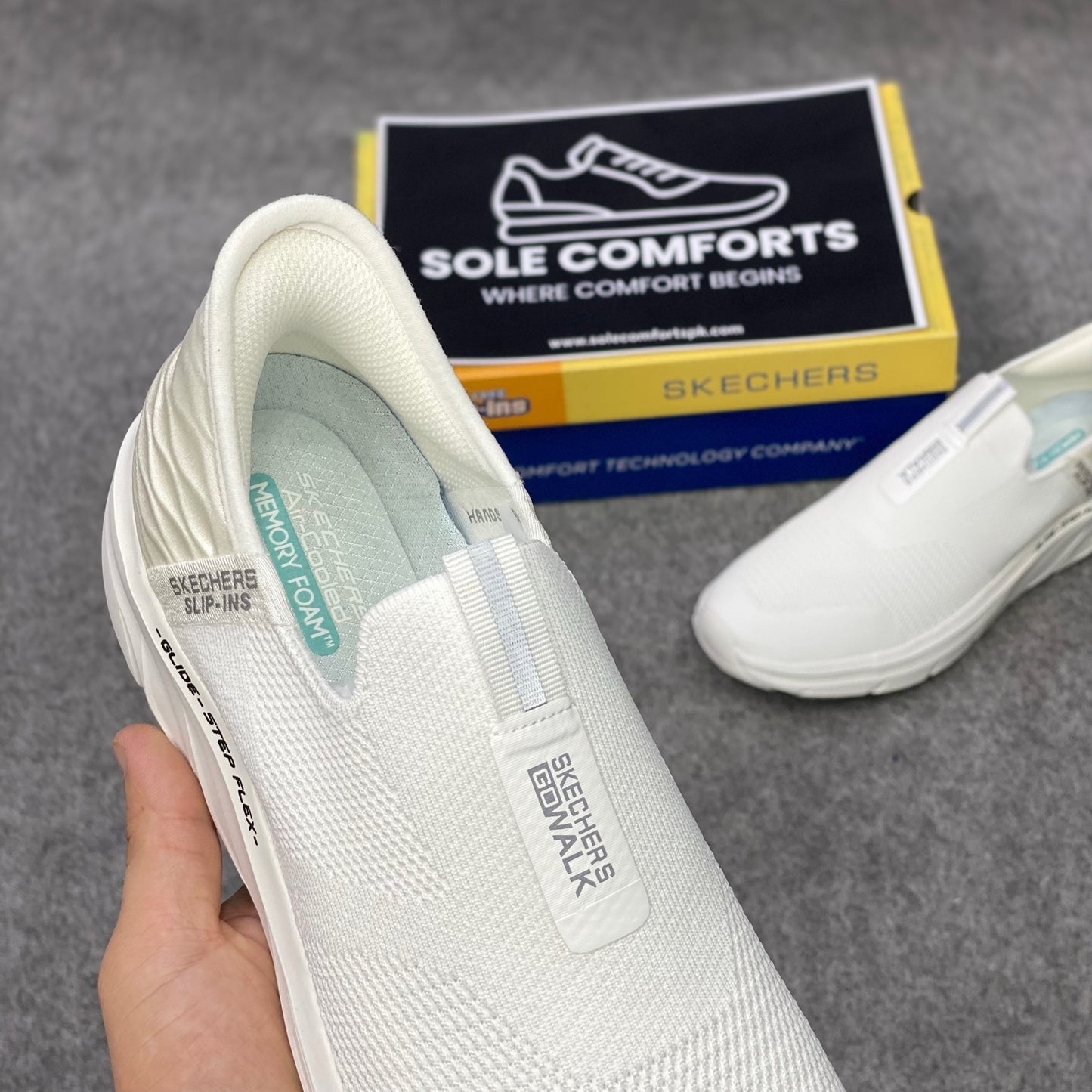 Skechers Go Walk Slip-Ins (White)