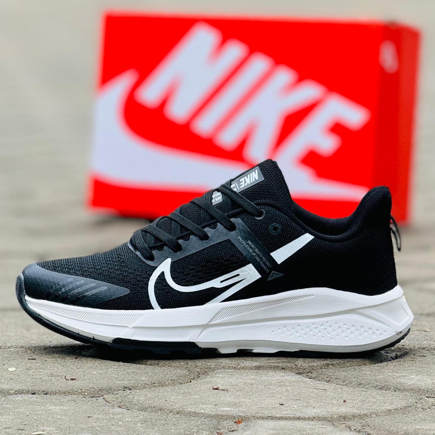 Nike Air Zoom Trial -BLACK & WHITE