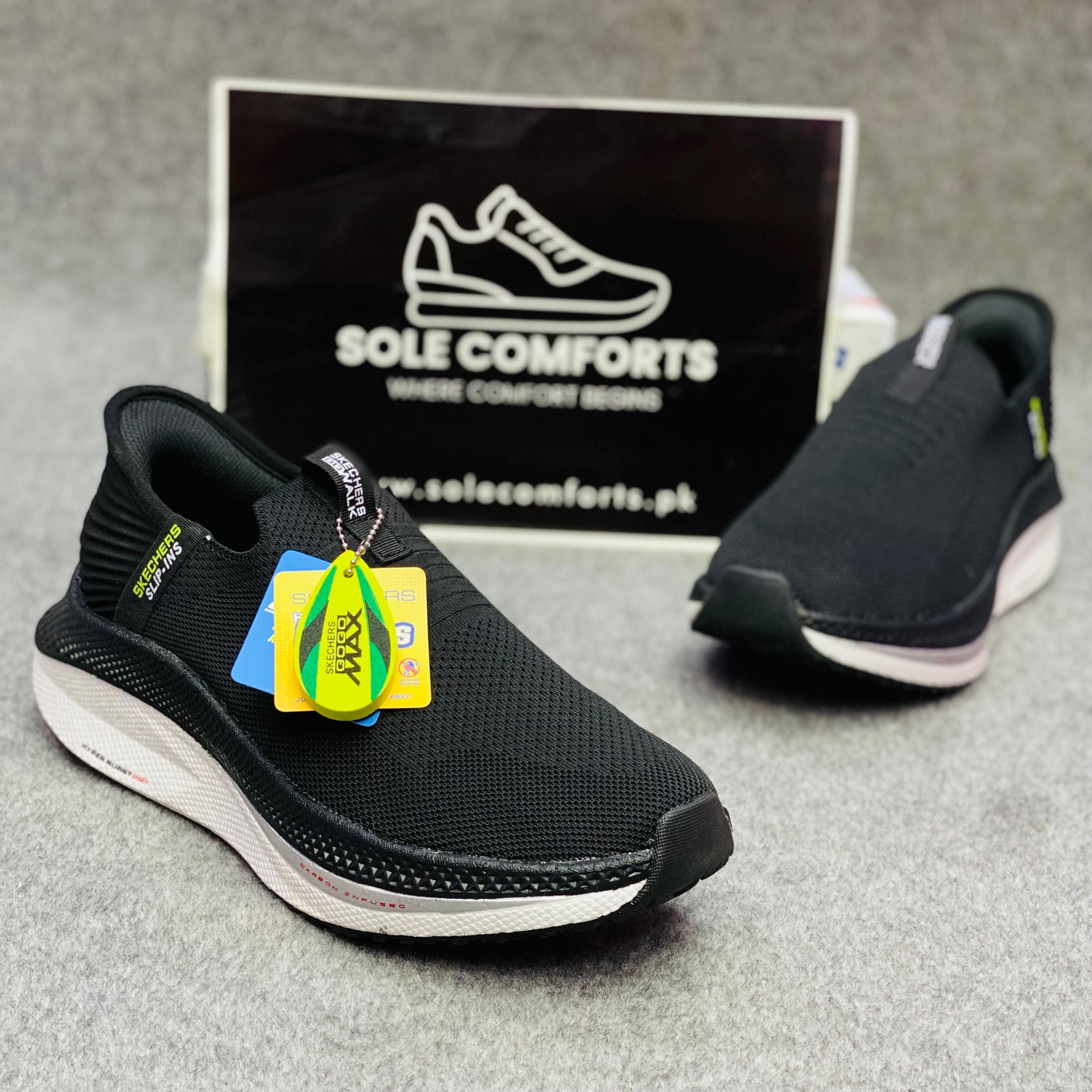 Skecherrs Hyper Burst Pro Slip Ins (BLACK & WHITE)