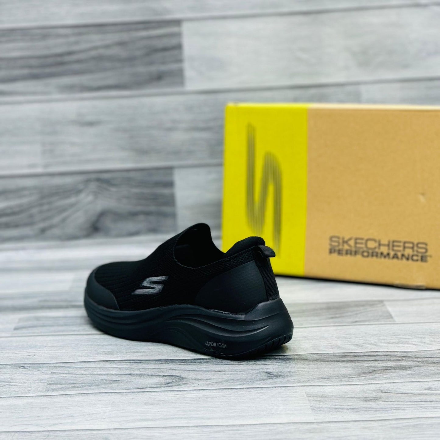 Skechers Go Run Vaporfoam - BLACK