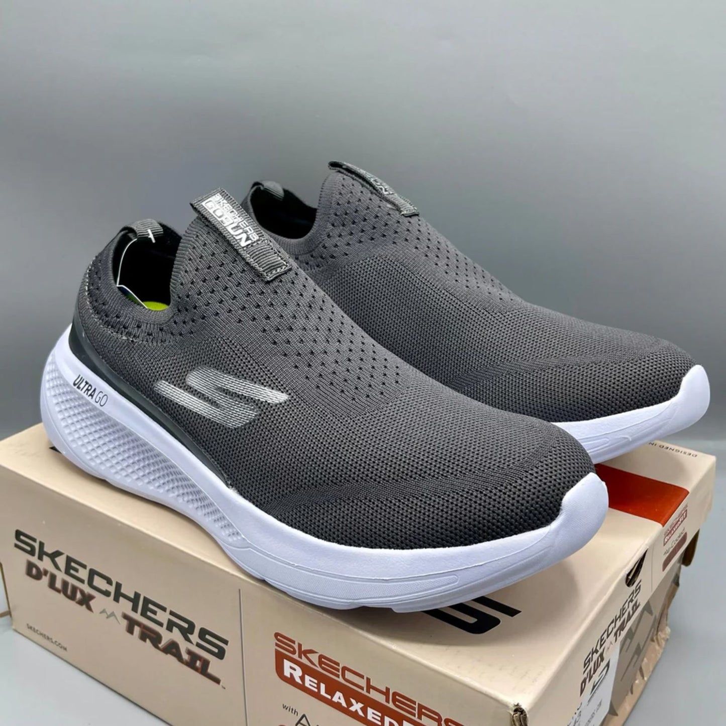 SKECHERS ULTRA GO (GREY & WHITE)